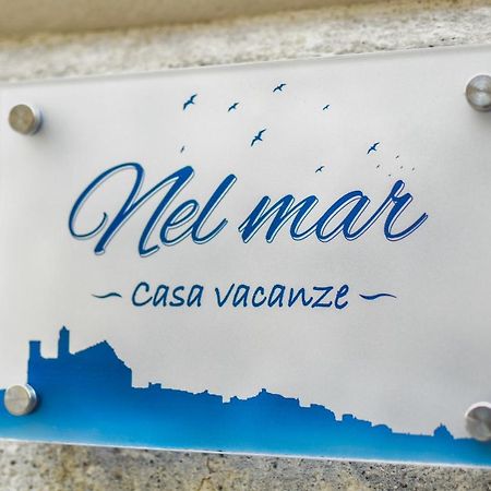 Nel Mar Casa Vacanze Джовинаццо Экстерьер фото