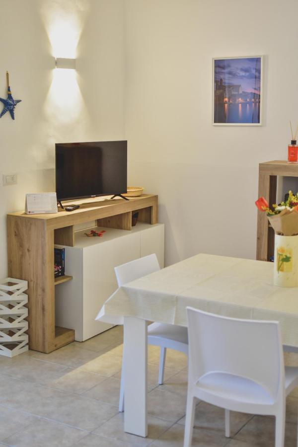 Nel Mar Casa Vacanze Джовинаццо Экстерьер фото
