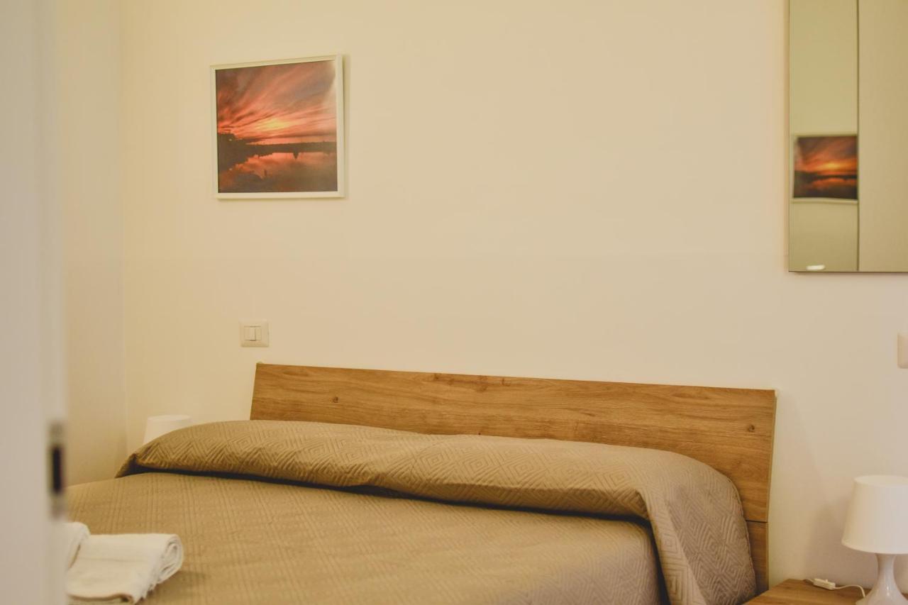 Nel Mar Casa Vacanze Джовинаццо Экстерьер фото